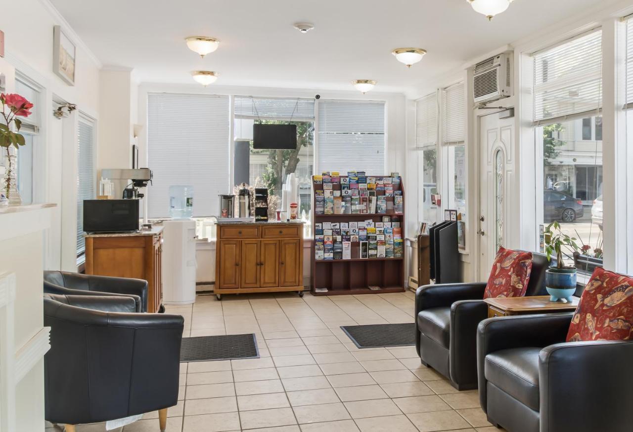 America'S Best Value Inn & Suites/Hyannis Εξωτερικό φωτογραφία