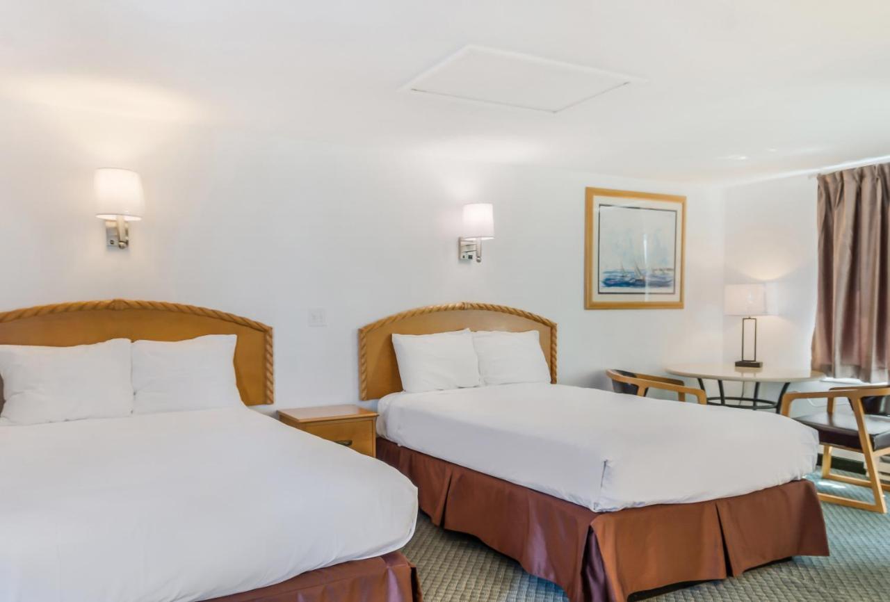 America'S Best Value Inn & Suites/Hyannis Εξωτερικό φωτογραφία