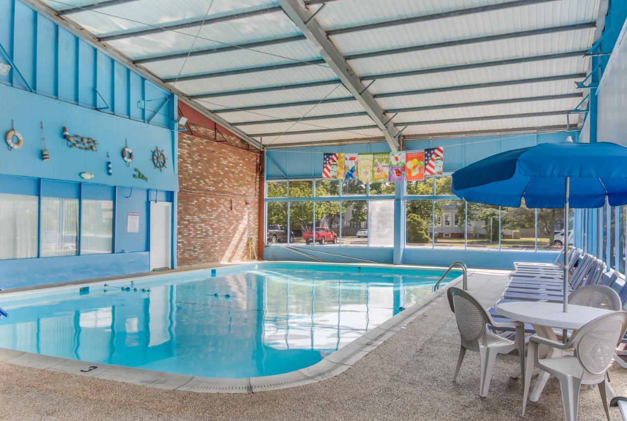America'S Best Value Inn & Suites/Hyannis Εξωτερικό φωτογραφία