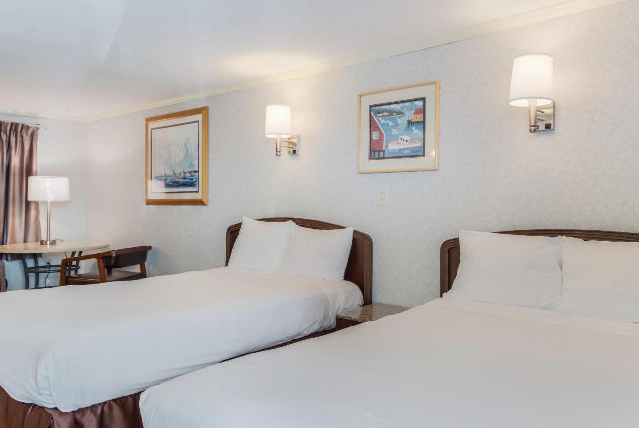 America'S Best Value Inn & Suites/Hyannis Εξωτερικό φωτογραφία