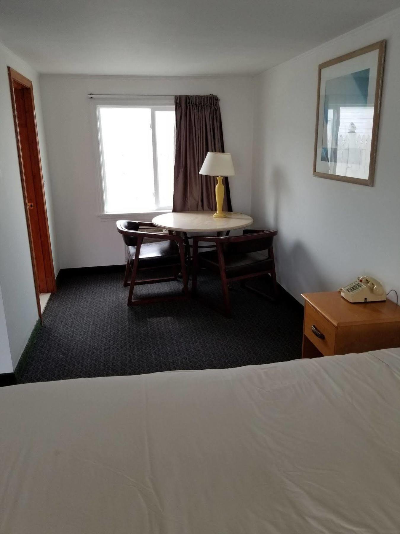 America'S Best Value Inn & Suites/Hyannis Εξωτερικό φωτογραφία