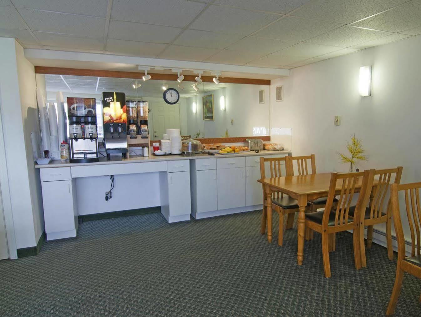 America'S Best Value Inn & Suites/Hyannis Εξωτερικό φωτογραφία